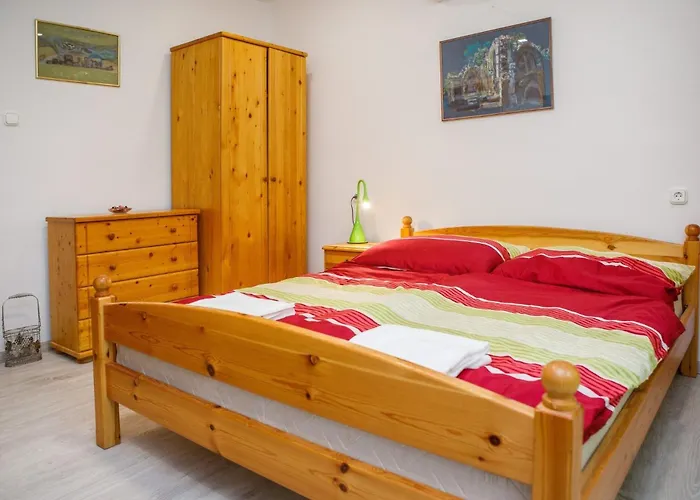 Biro Apartmanhaz Sármellék