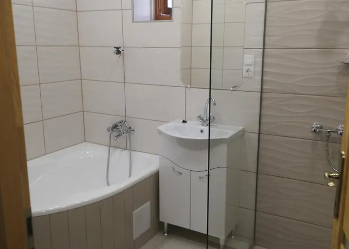 Biro Apartmanhaz